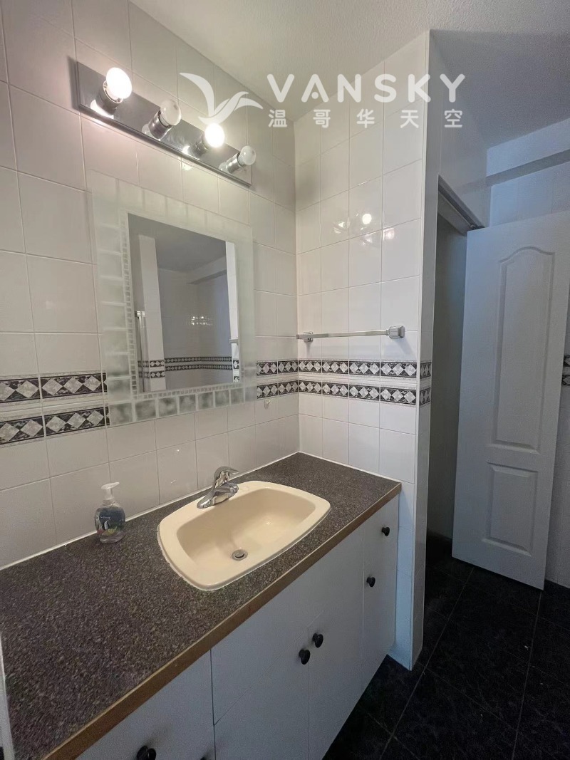 260202192749_bathroom 1.jpg